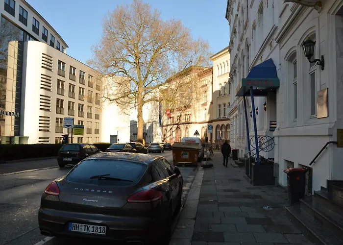 Hotel Steens Alster 3*